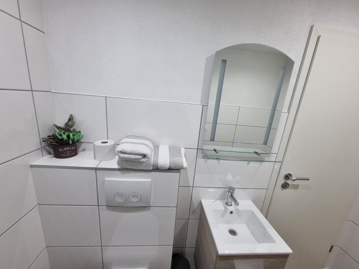 Workershome - Business Apartments - Monteurwohnungen فيرتهايم المظهر الخارجي الصورة
