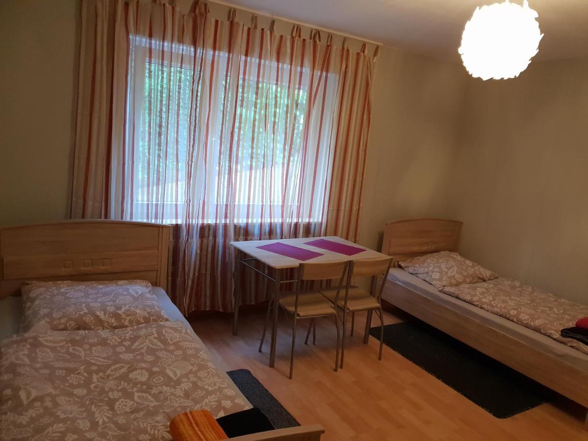 Workershome - Business Apartments - Monteurwohnungen فيرتهايم الغرفة الصورة